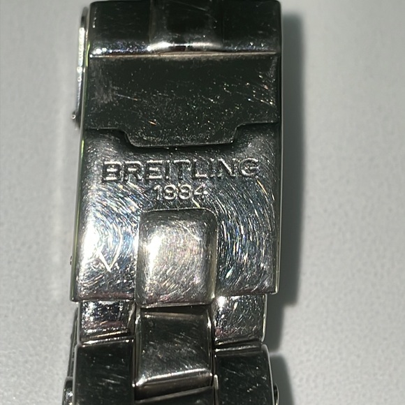 Beautiful authentic Breitling Colt Chrono Ocean Men’s/Unisex watch model A53350 - Picture 10 of 11